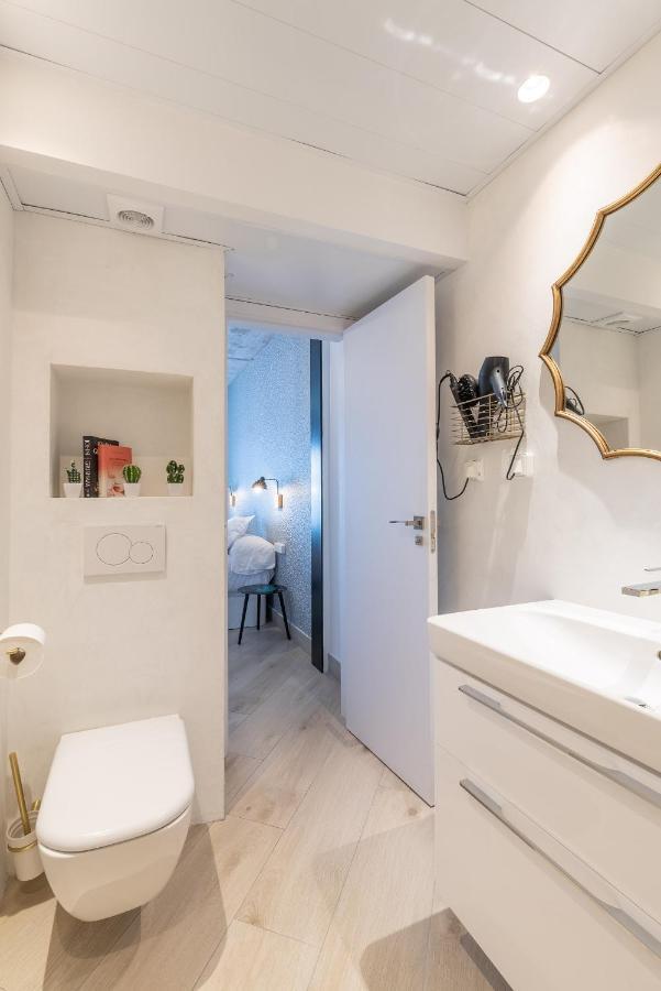 Varela 30 * Malaga
